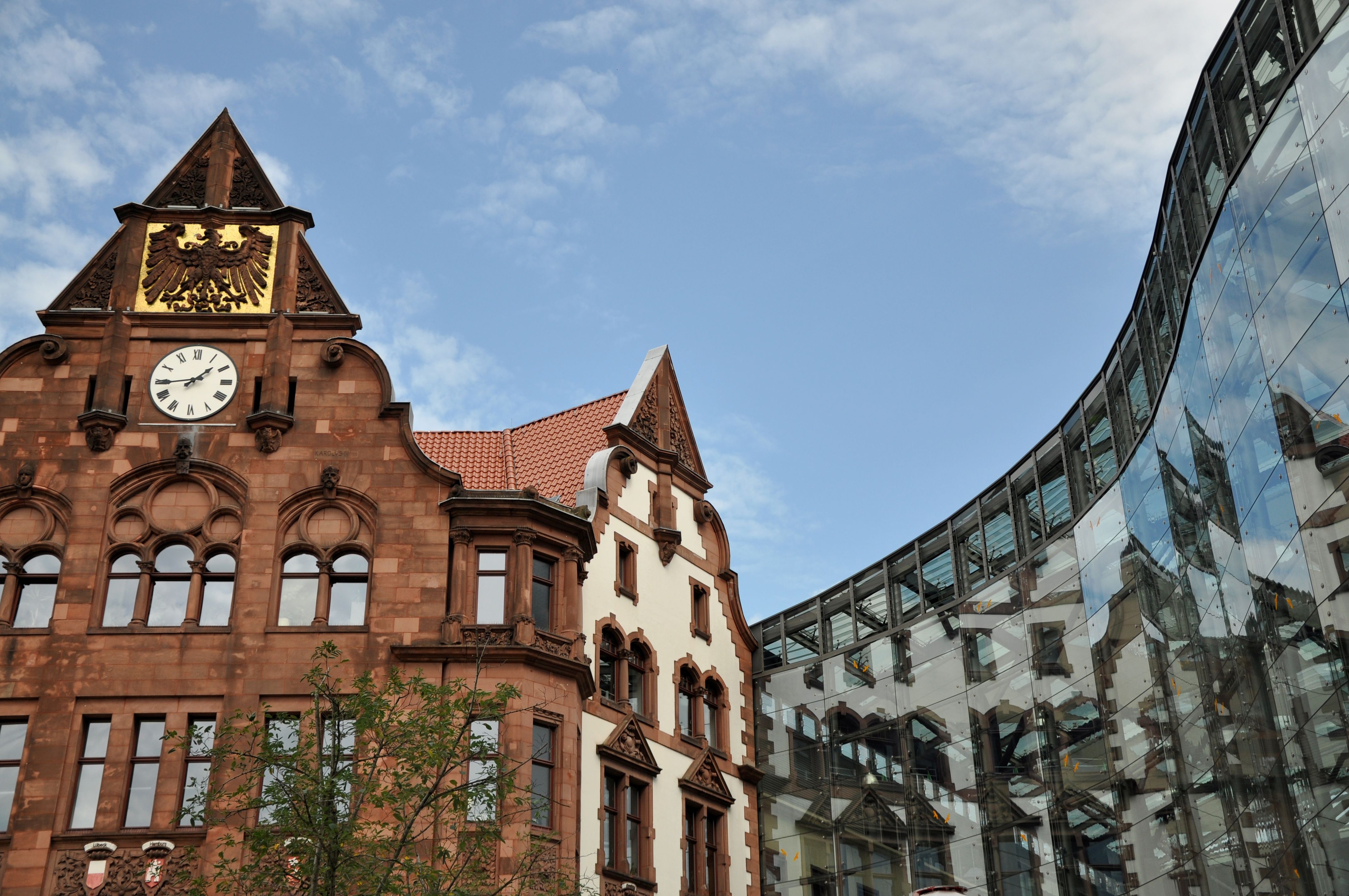 Berswordthalle und Rathaus