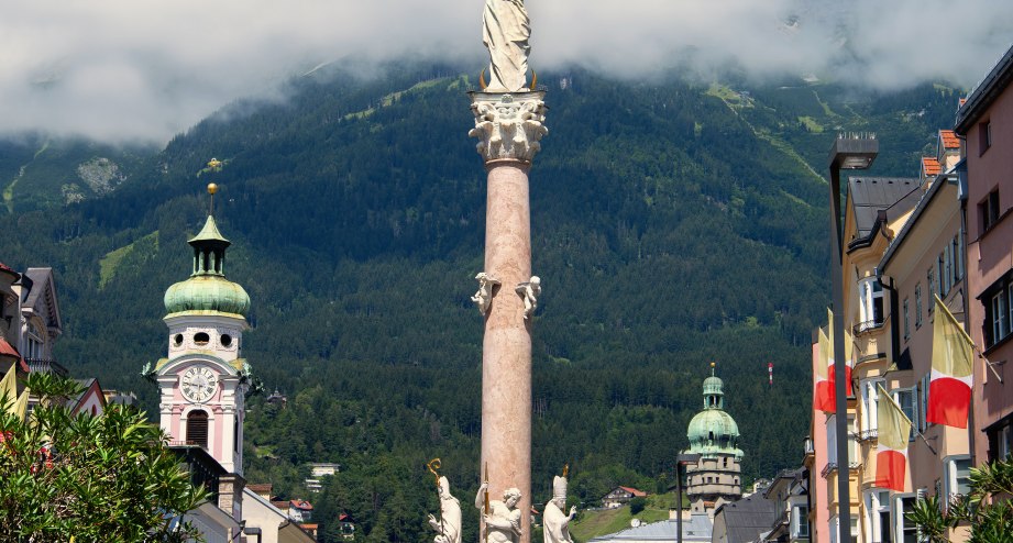 Innsbruck Säule Berge, © Getty Images GINA PRICOPE 2019