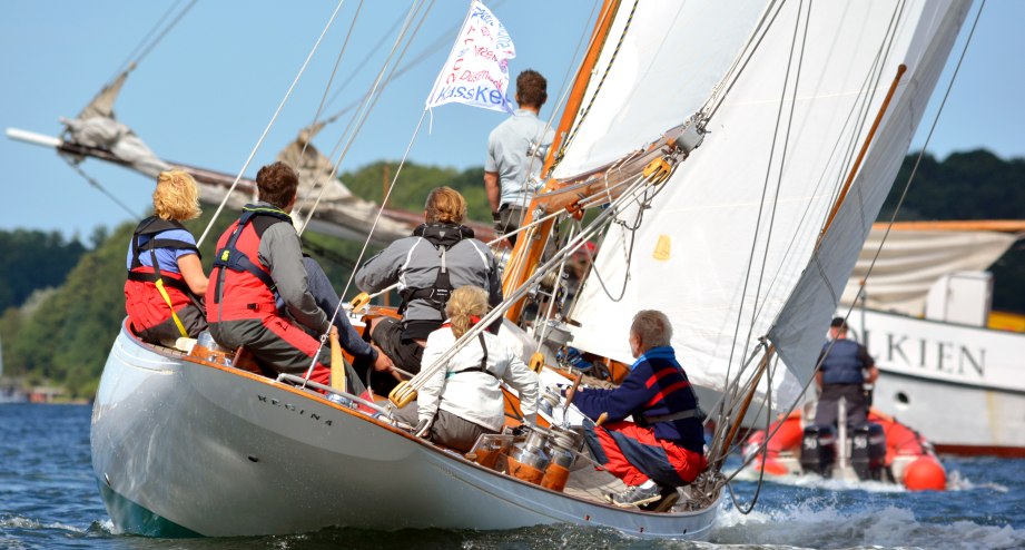 Die Kieler Woche - BAHNHIT.DE, © Kiel-Marketing / Kristina Steigueber