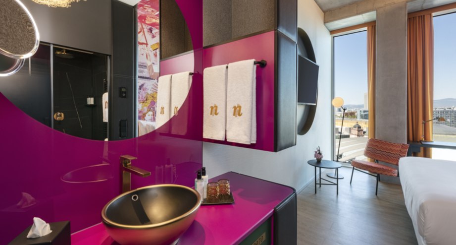 nhow-Frankfurt-DZ-Bad, © NH-Hotels_