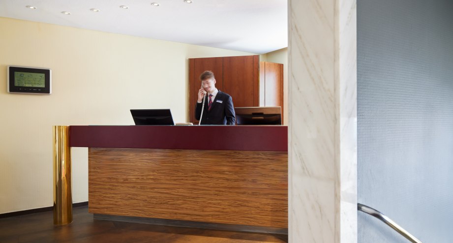 Rezeption, © Best Western Raphael Hotel Altona, Christian Perl