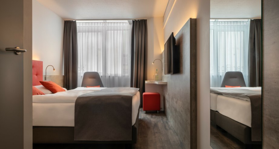 Doppelzimmer zum Fenster, © Novum Management GmbH