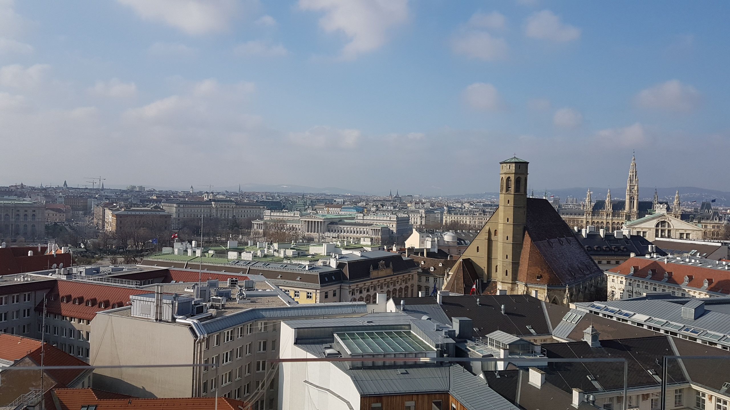 Wien-City-Richtung Süden-Copyright Viennatour H Stojaspal