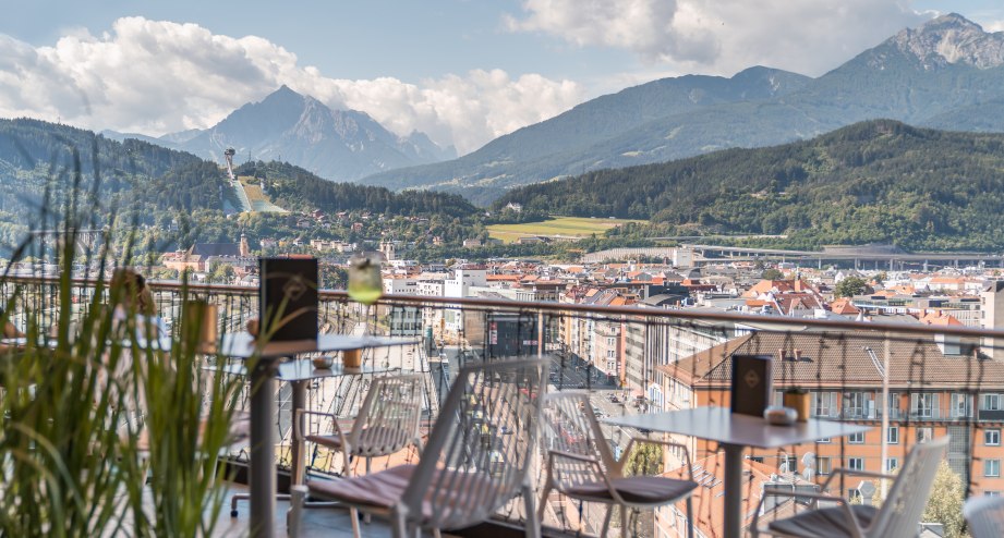 Terrasse, © aDLERS Lifestyle-Hotel Innsbruck/incl. - inclusive.media - www.incl.at/ Florian Mitteregger