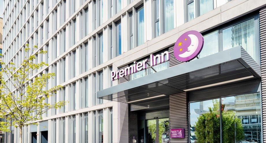 Premier Inn Berlin Alexanderplatz Außenansicht