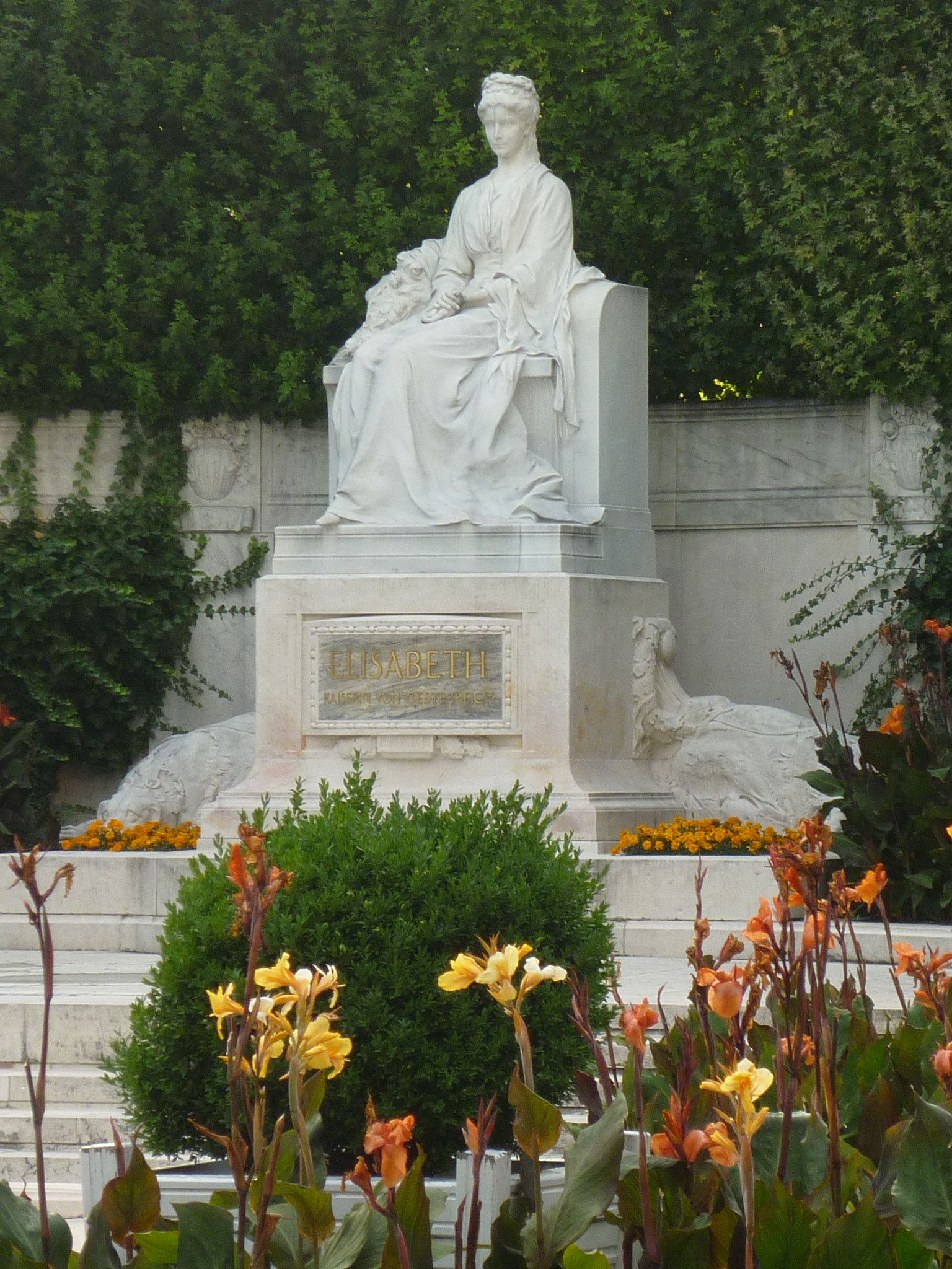Statue von Sisi Kaiserin Elisabeth in Wien