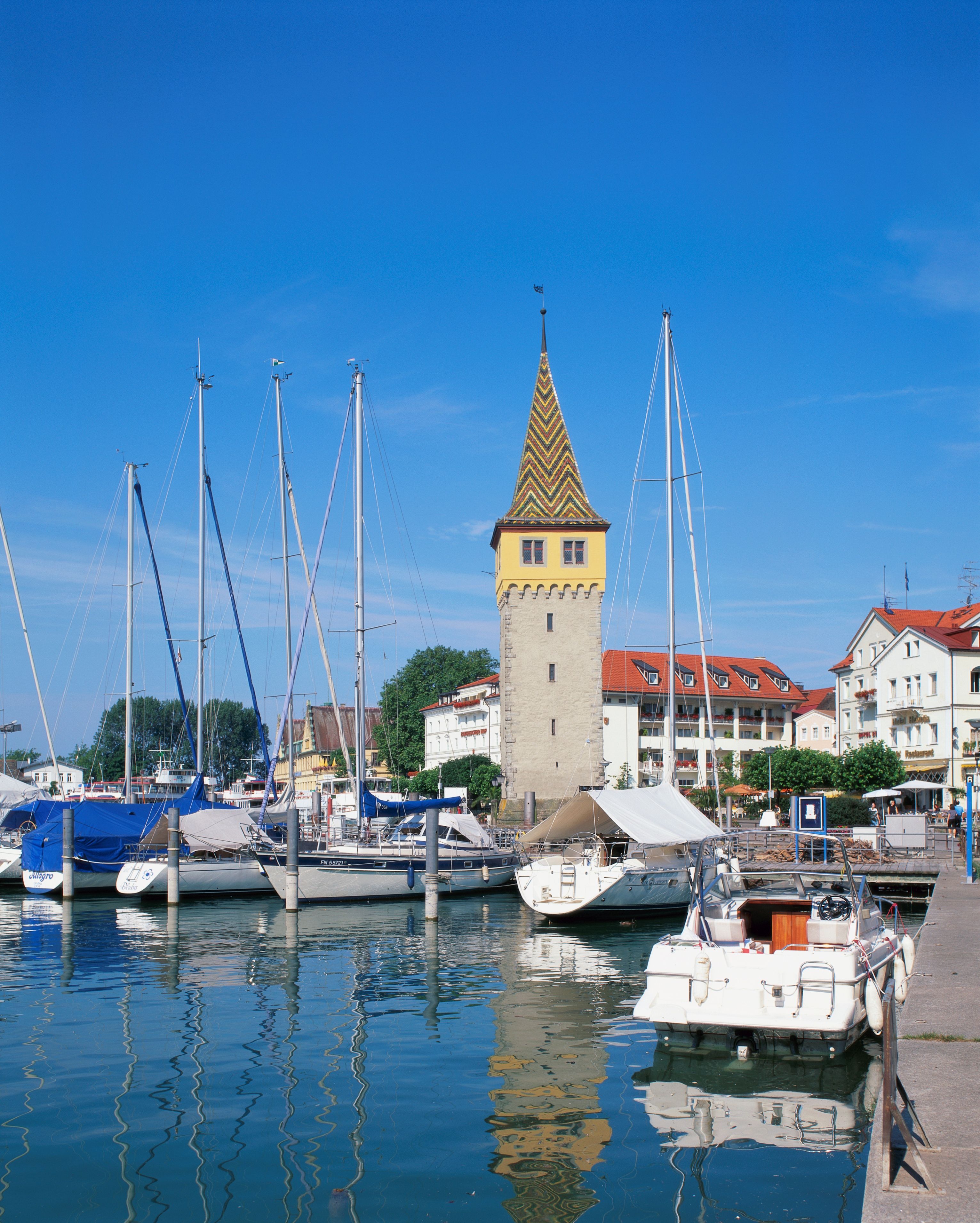 Hafen mit Mangturm in Lindau am Bodensee