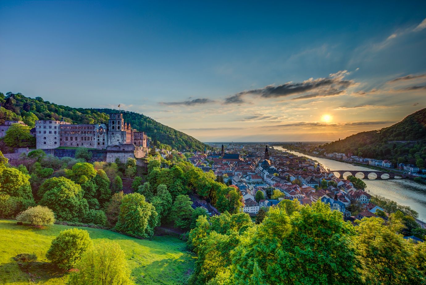Panorama Blick auf Heidelberg, das Heidelberger Schloss und den Neckar