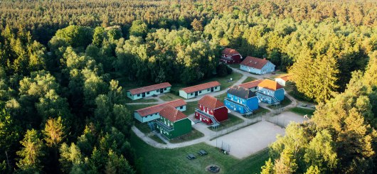 jh-born_luftbild.jpg, © djh-mv