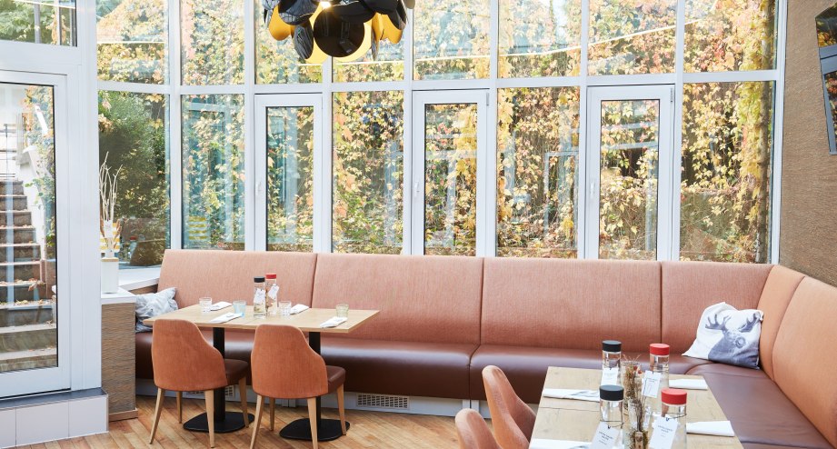 Wintergarten im Restaurant, © Scandic Berlin Kurfürstendamm