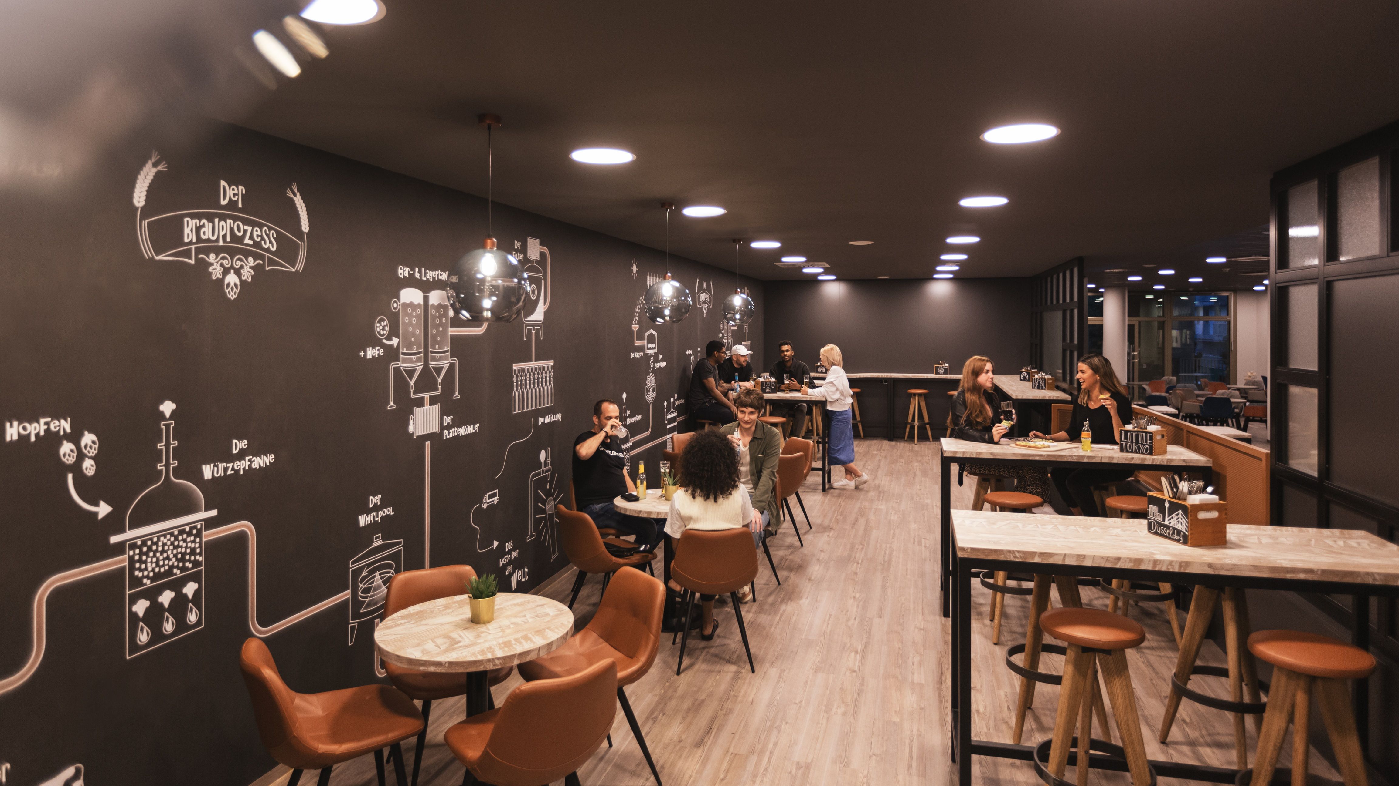 Hotel Bar