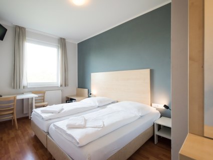 a&amp;o Berlin Hauptbahnhof Doppelzimmer - BAHNHIT.DE, © a&amp;o HOTELS and HOSTELS Holding GmbH