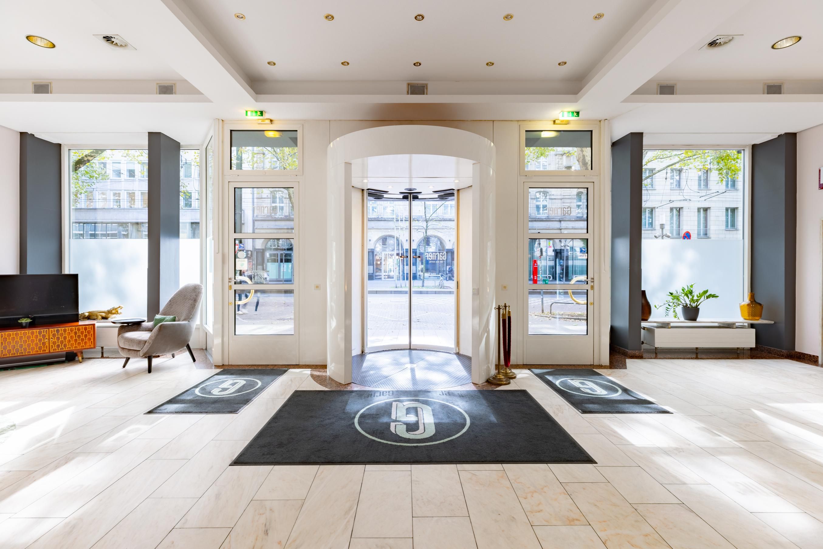 Hotel Entry