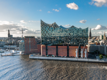 Teaser Slider Hamburg Elbphilharmonie, © GettyIMages golero