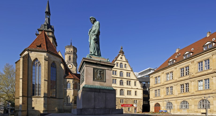 Stuttgart Statue, © Getty Images Hans-Peter Merten