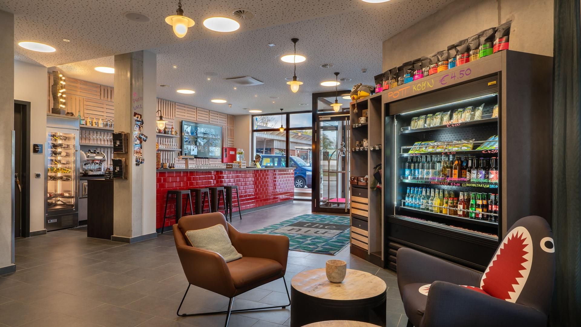 Hotel Bar