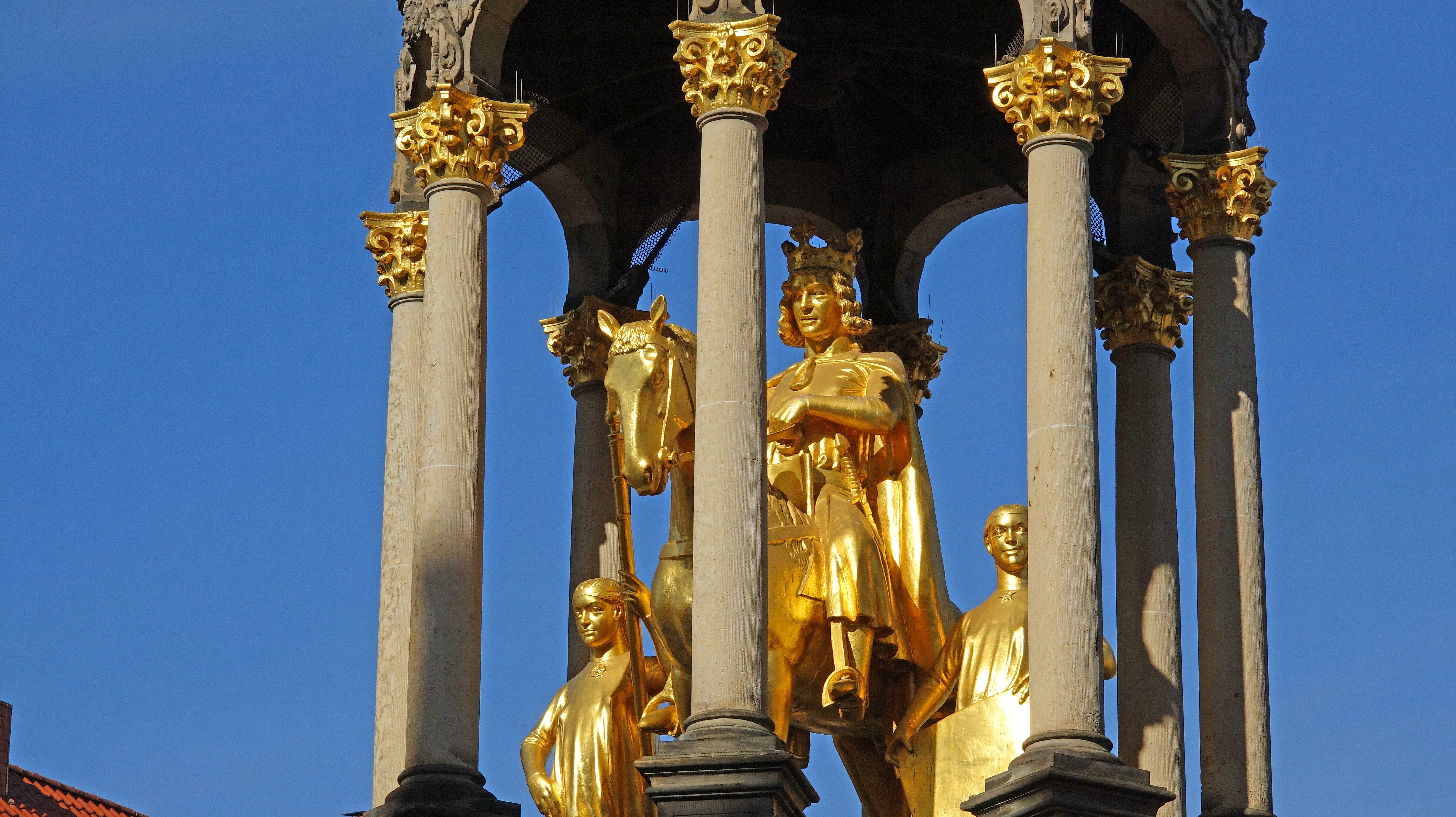 Statue des Magdeburger Reiters auf dem Alten Markt in Magdeburg.