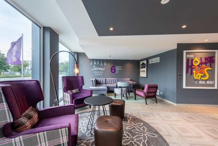 Eingangsbereich Premier Inn München City Schwabing