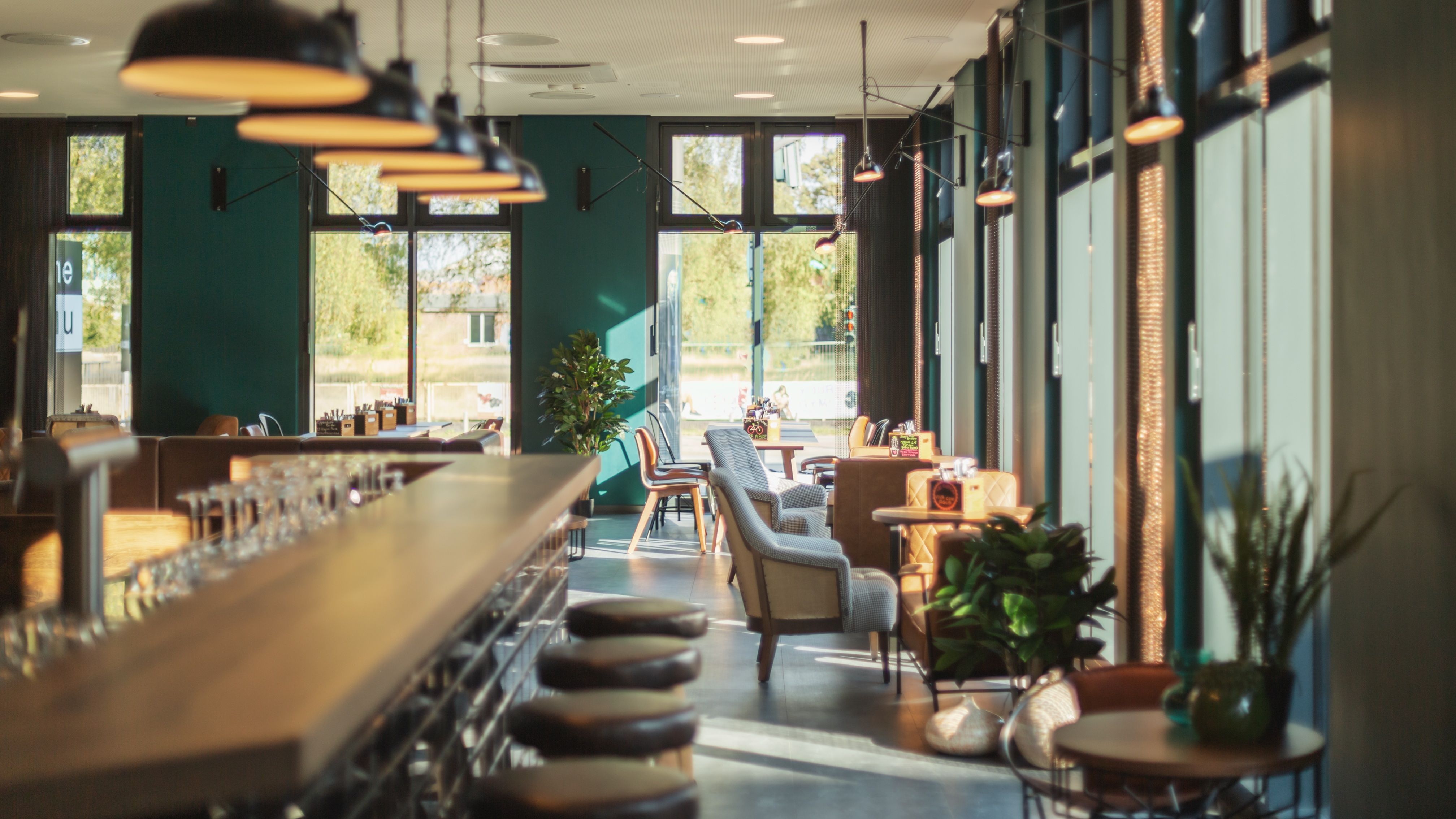 Hotel Bar