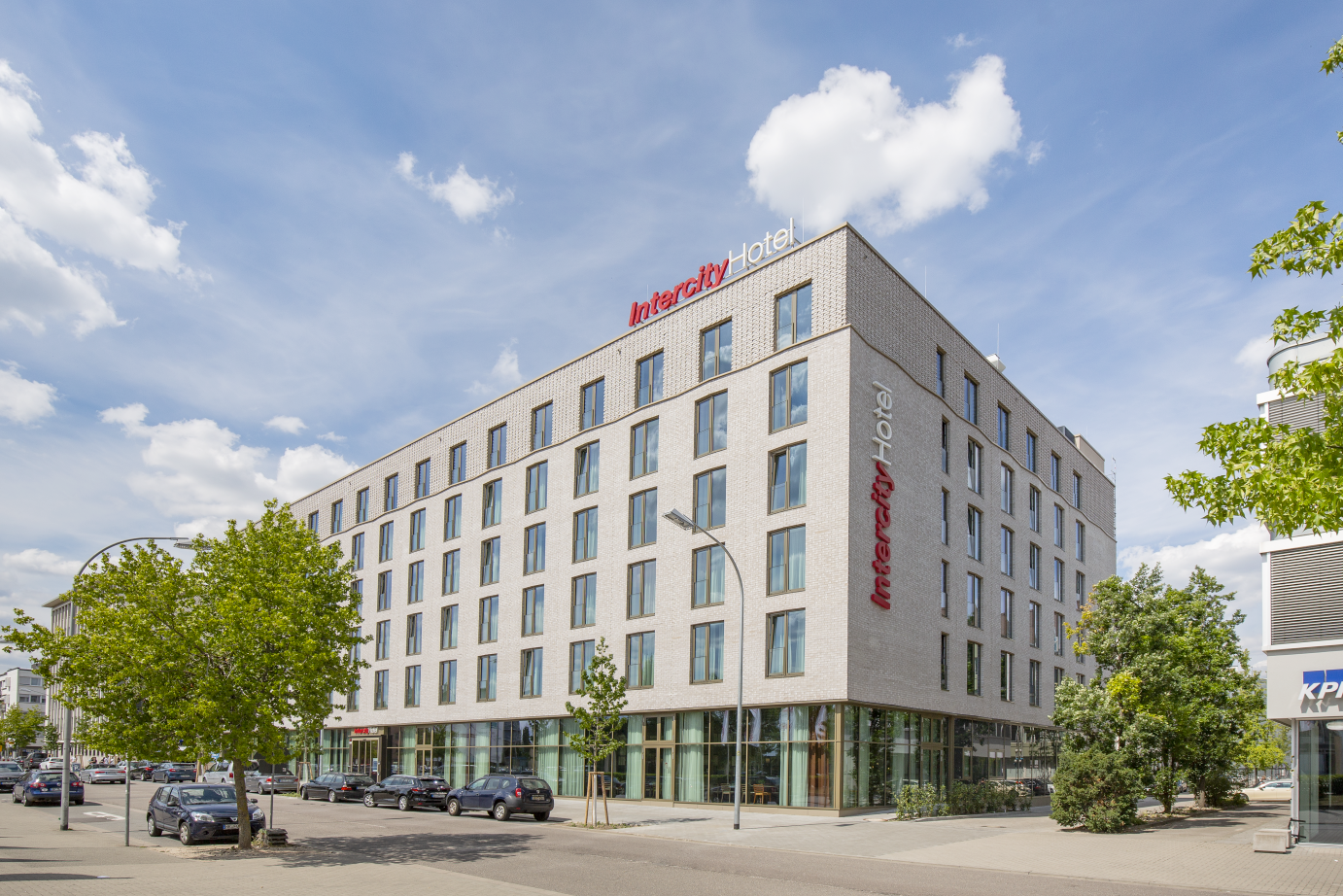 IntercityHotel Sarbrücken Außenansicht