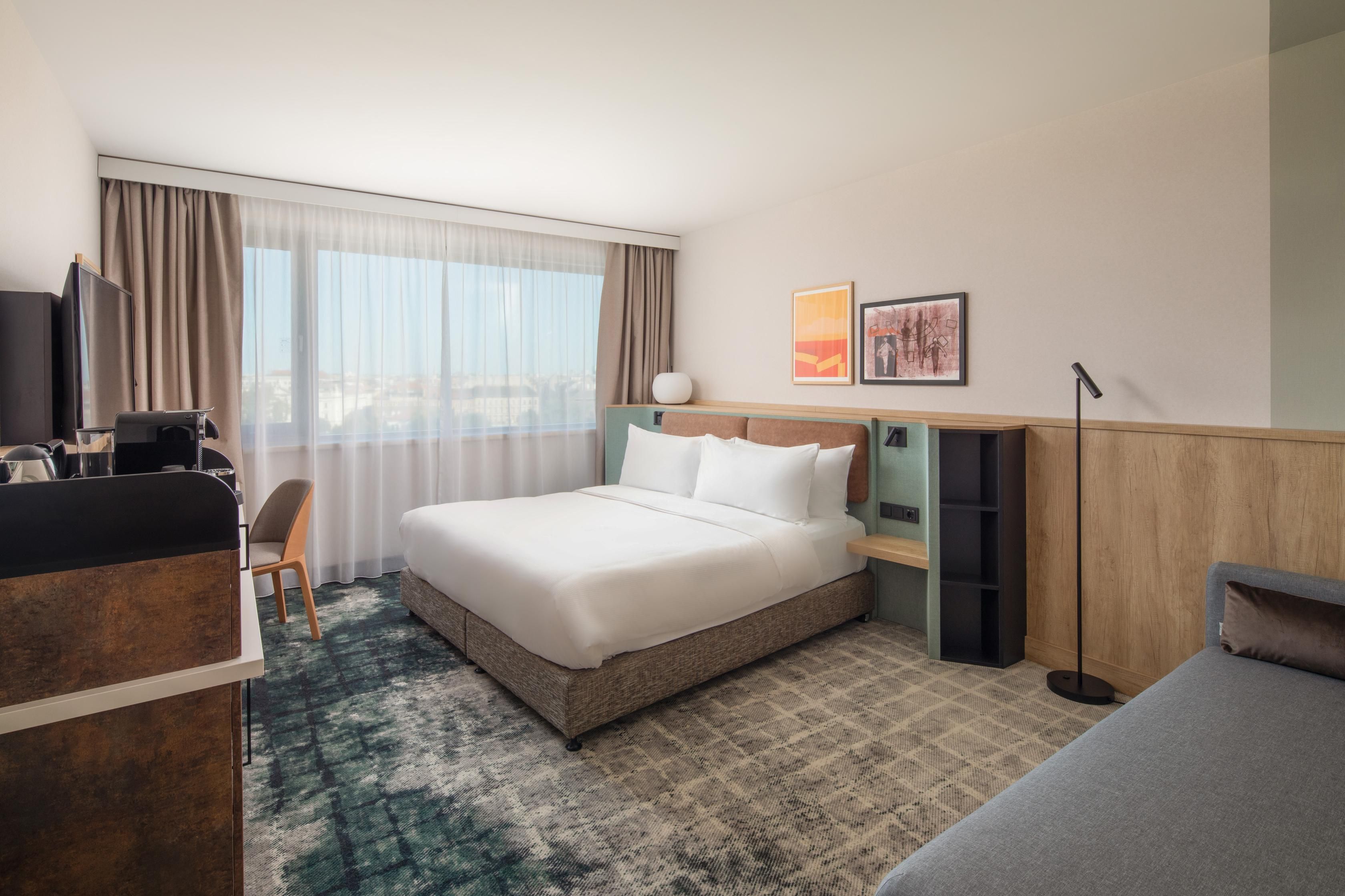 Premium Queen Room