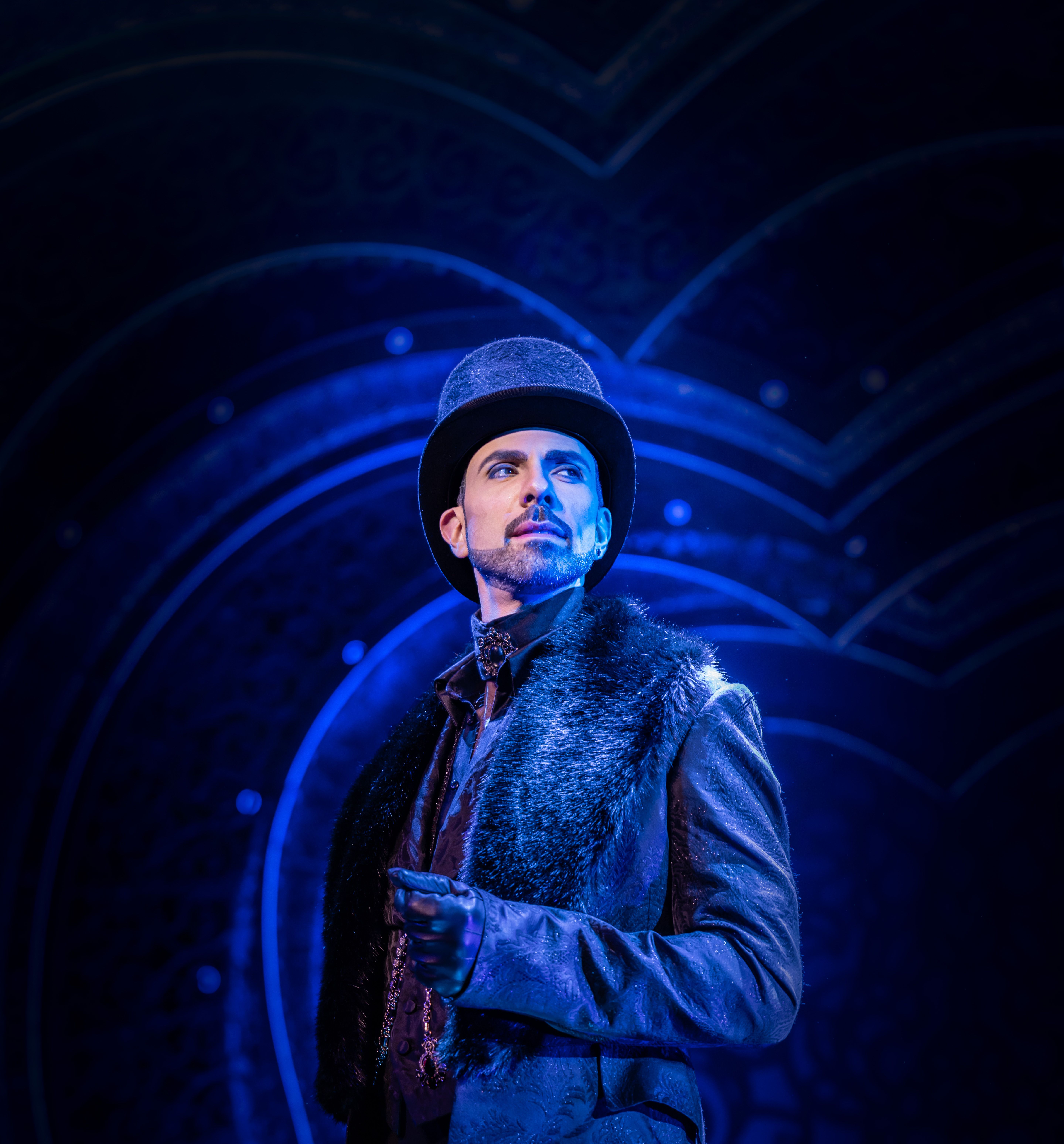 Schauspieler Antonio Orler Im Musical von Moulin Rouge!