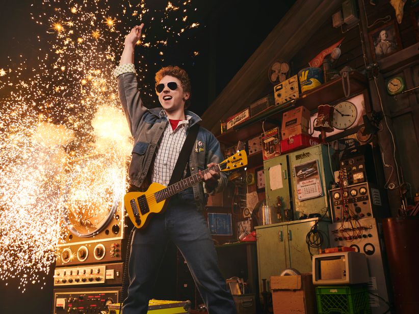 Bühnenszene aus dem Musical Zurück in die Zukunft – Das Musical