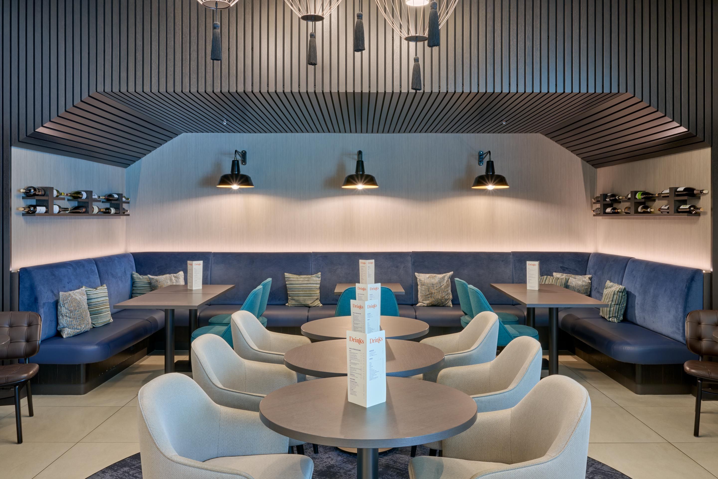 Hotel Lounge