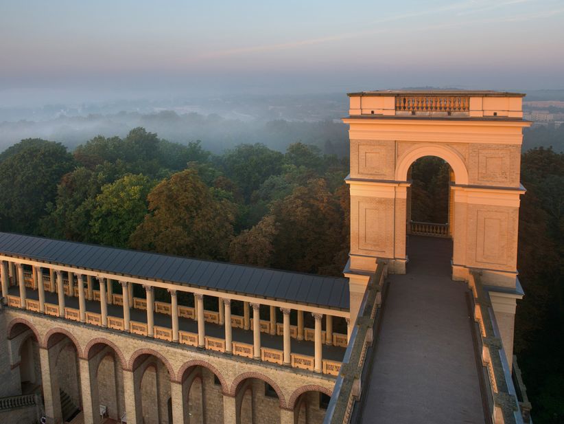 Blick zum Westturm auf dem Belvedere in Potsdam
