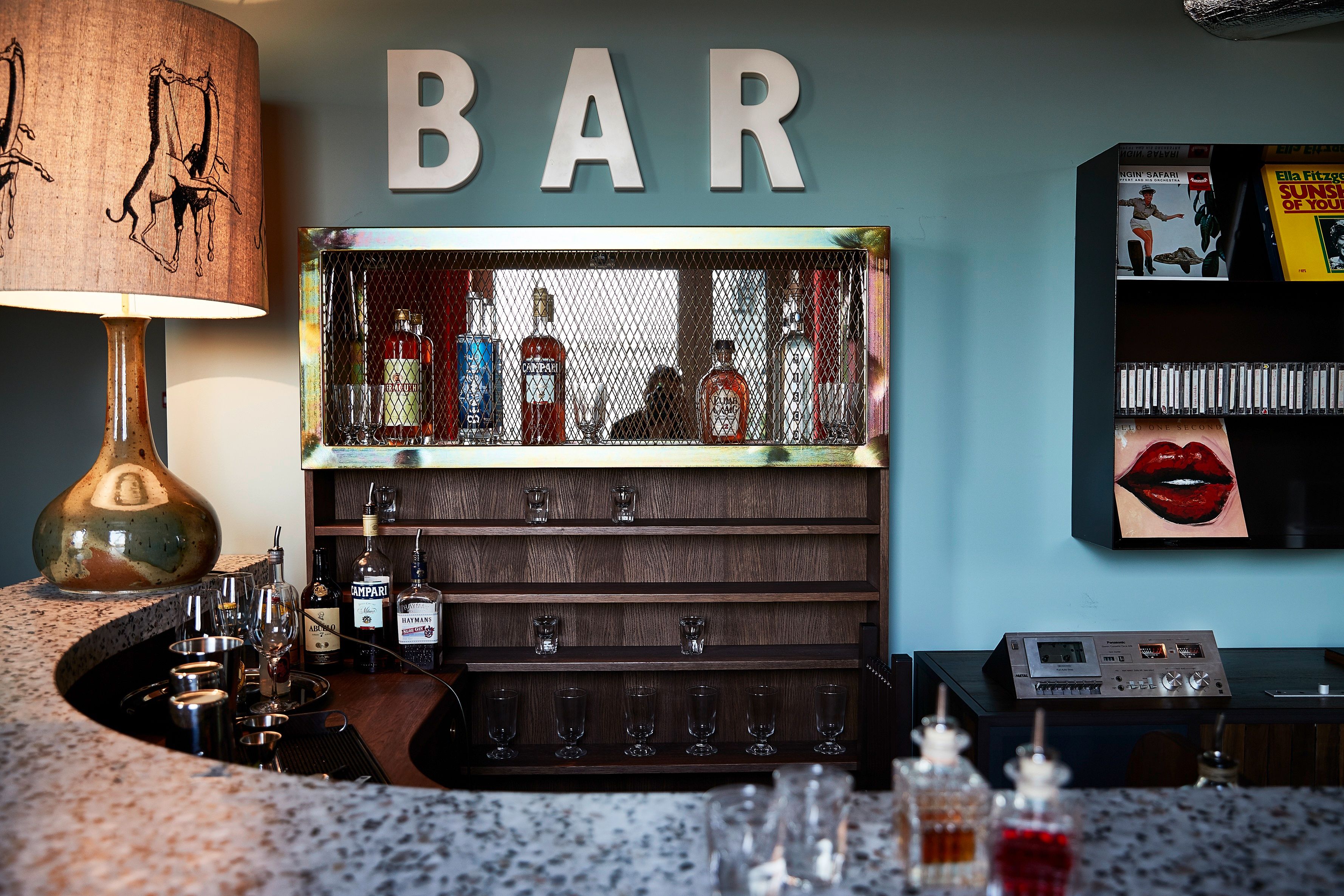 Bar
