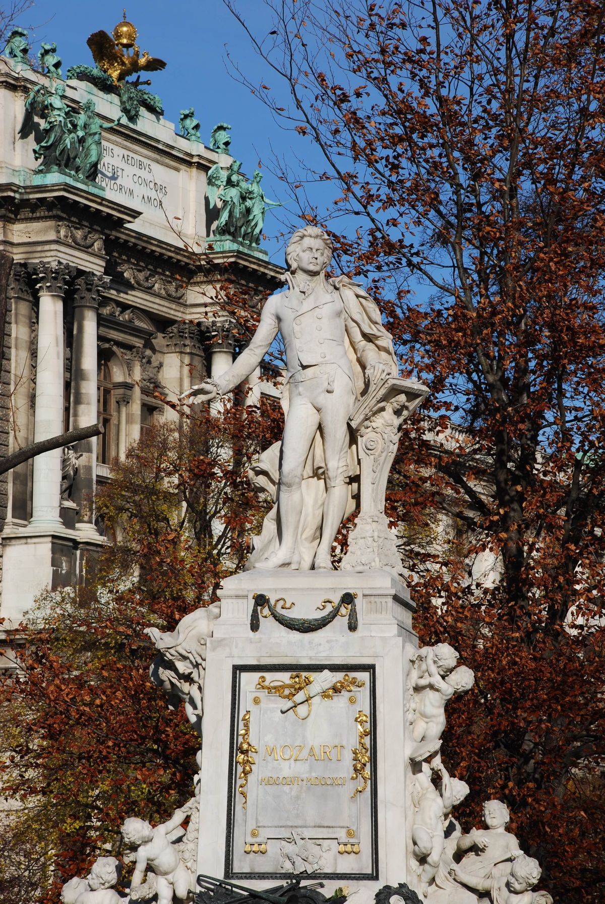Statue von Mozart in Wien