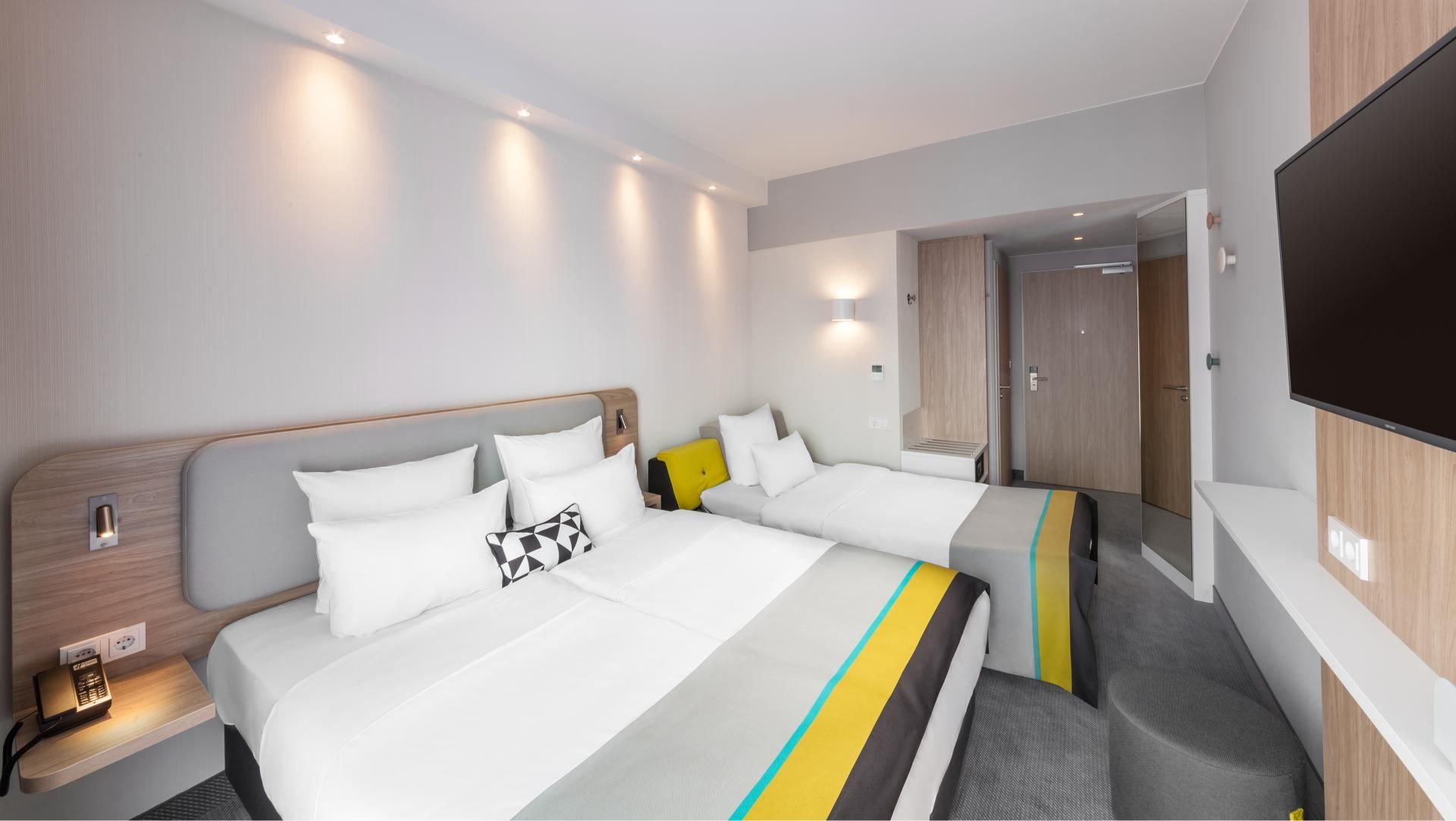Triple Room