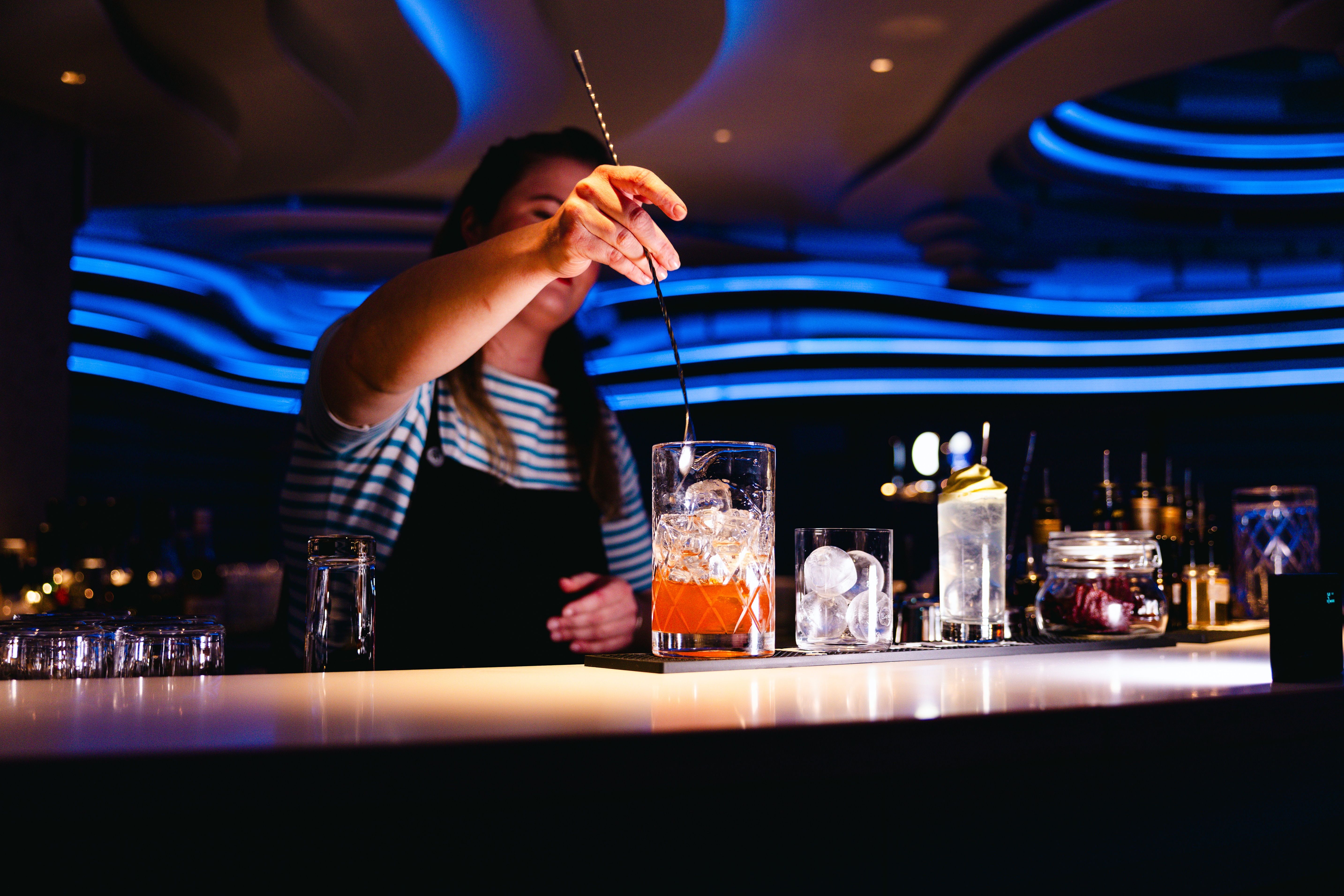 Bar