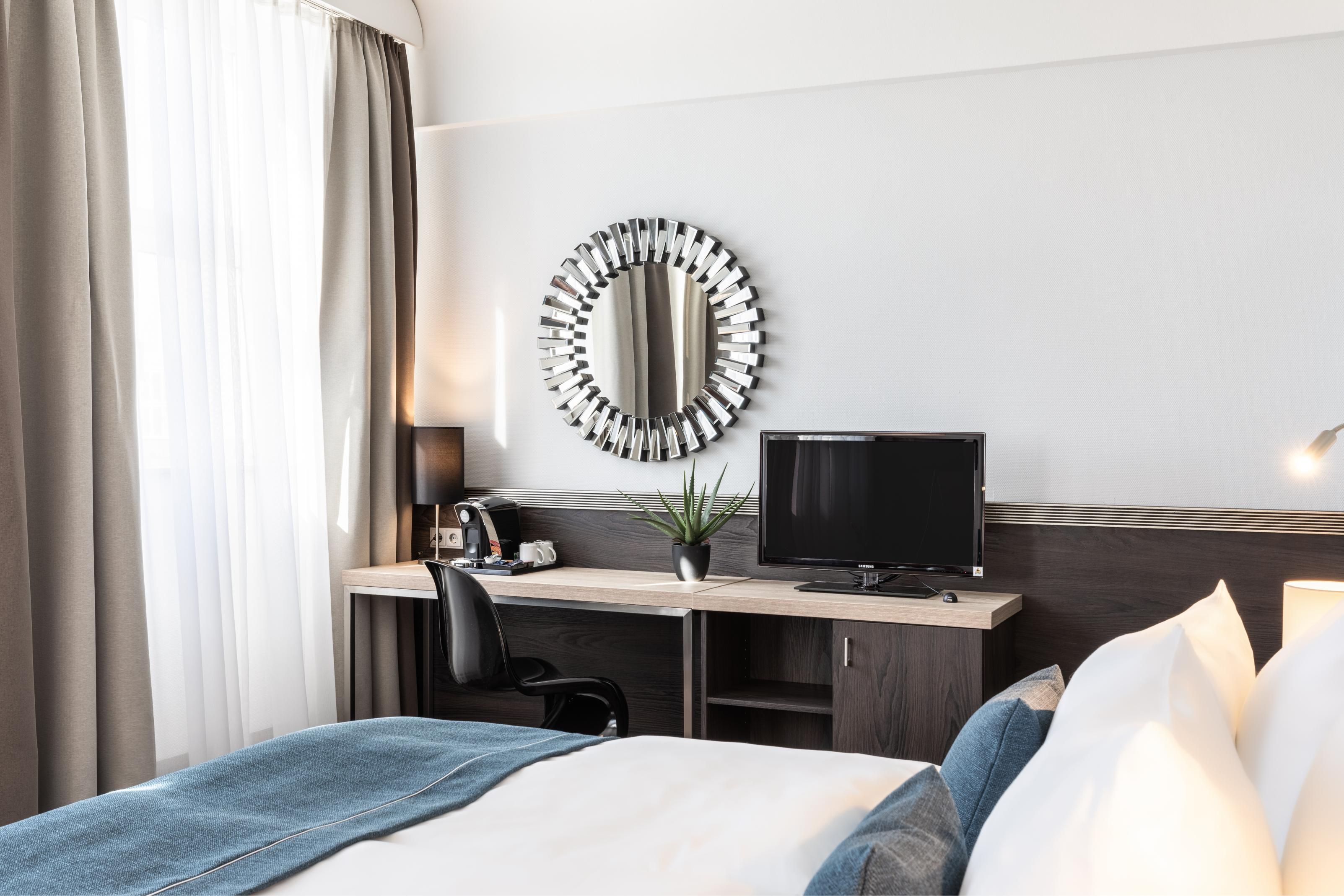 Queen Room