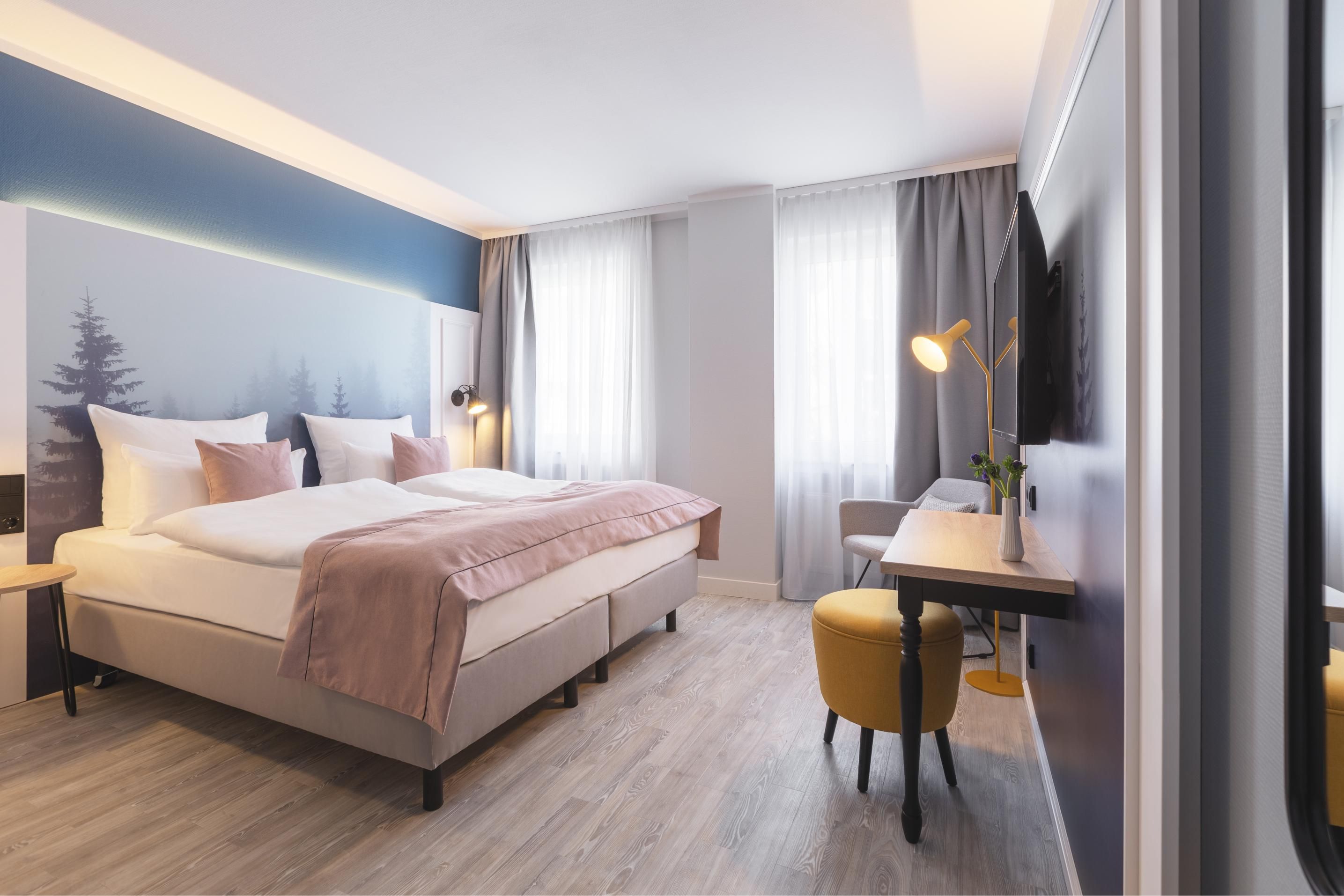 Queen Room