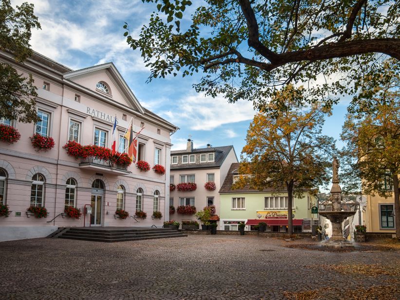 Historisches Rathaus am Marktplatz in Bonn
