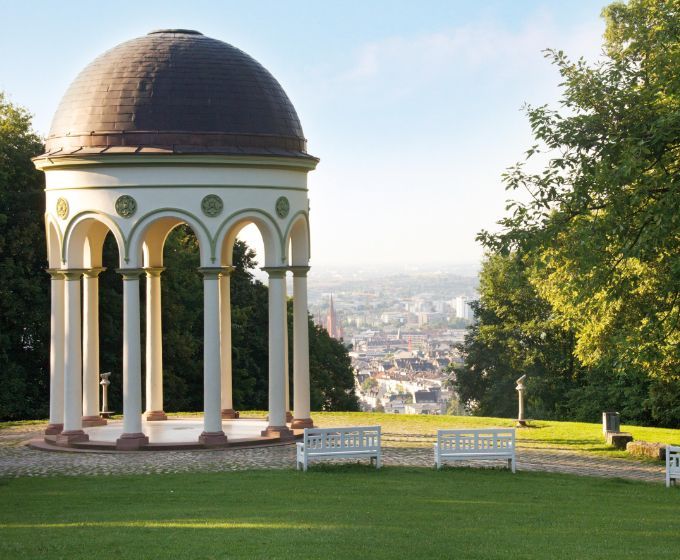Bahn+Hotel_Wiesbaden