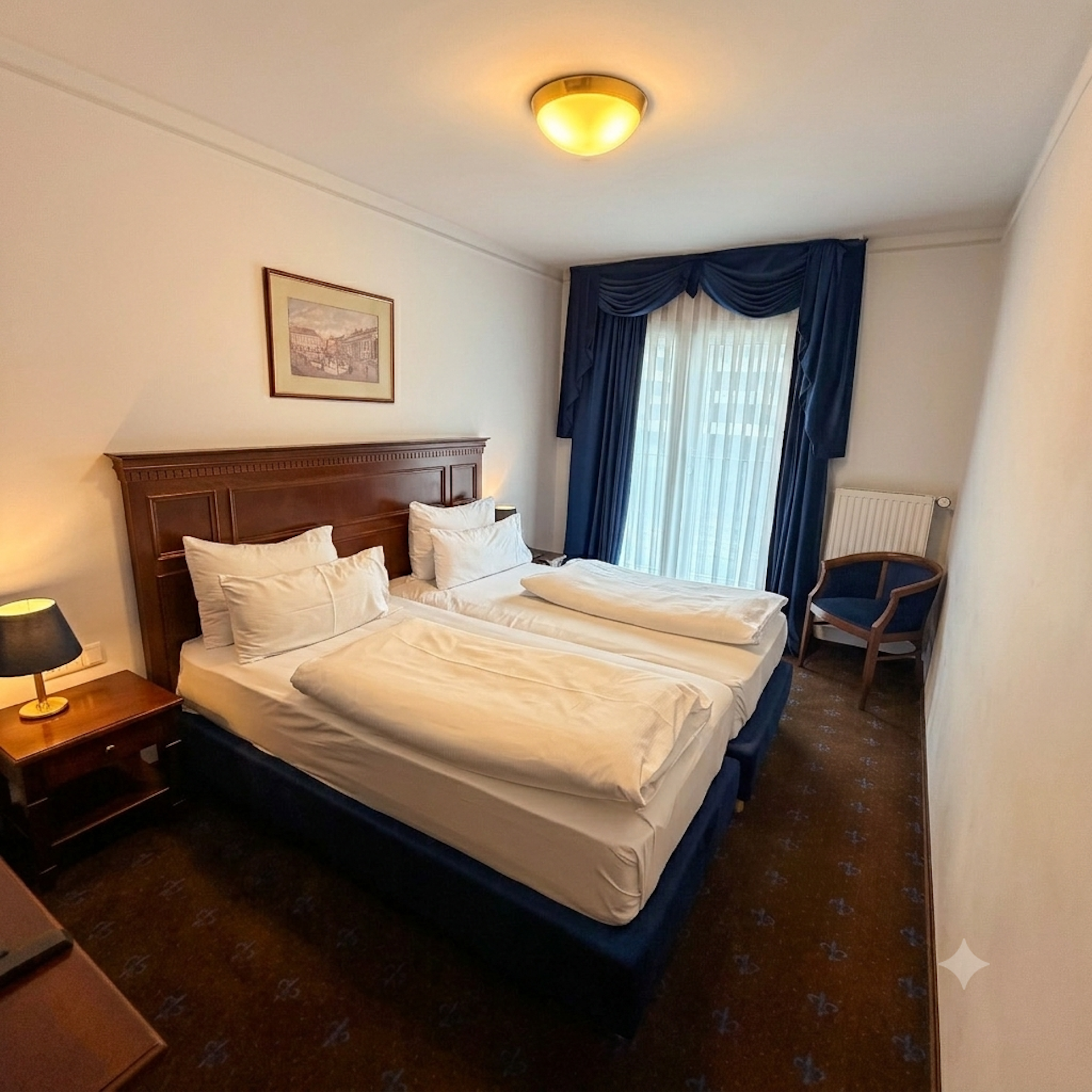 Doppelzimmer Mit Balkon