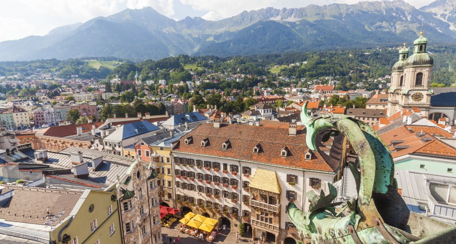 Bahnhit Innsbruck, © GettyImages, Westend61 / Werner Dieterich