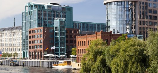 Außenansicht, © AMERON Hotel ABION Spreebogen Waterside