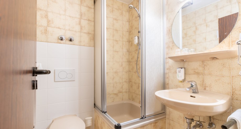 Bad Standard Zimmer, © NOVUM Hospitality
