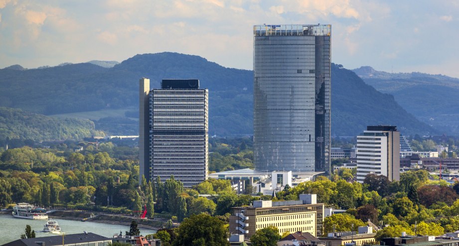 Bahnhit Bonn, © GettyImages, Meinzahn