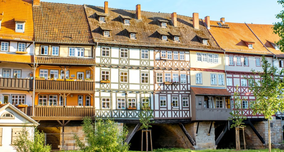 Die Krämerbrücke in Erfurt - BAHNHIT.DE, © getty, Foto: RossHelen