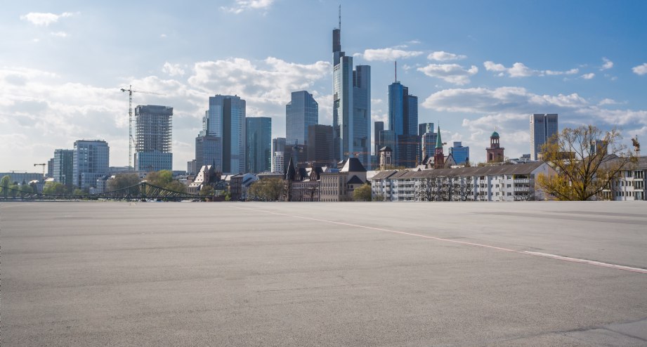Frankfurt am Main Skyline, © Getty Images lupengyu