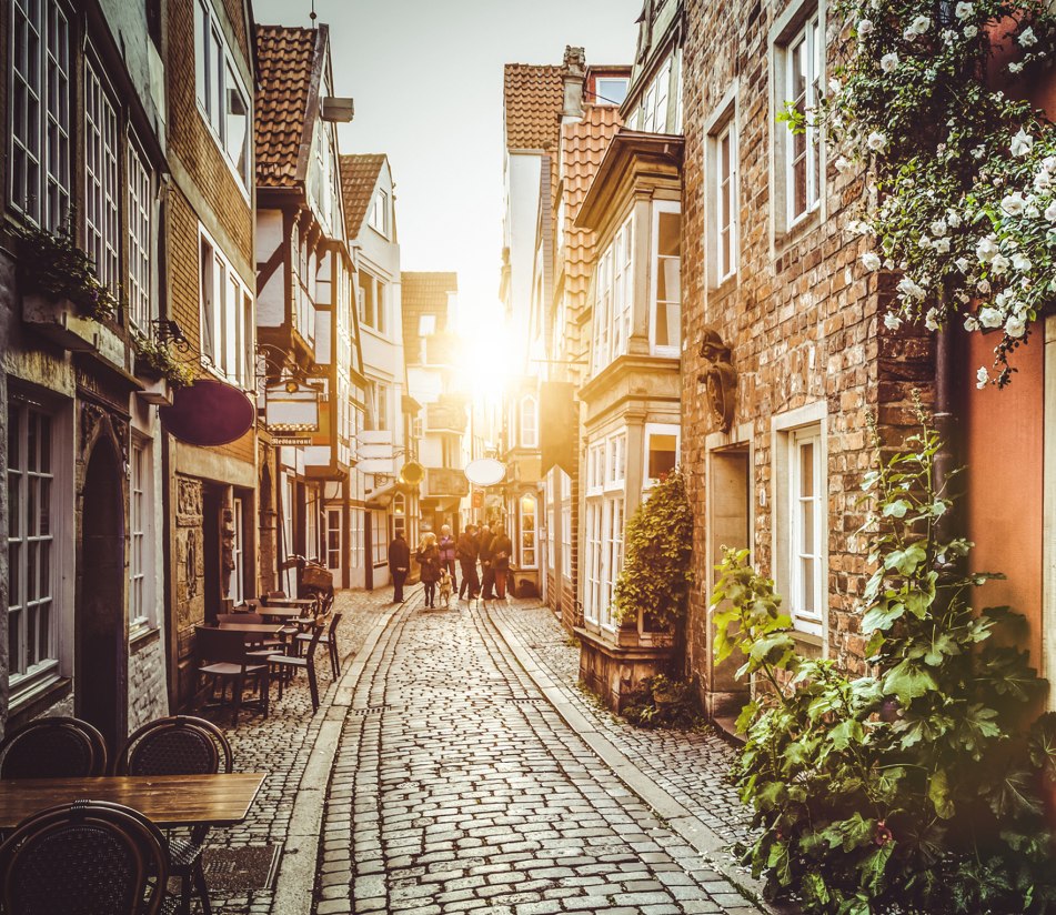 Das malerische Schnoorviertel in Bremen  - BAHNHIT.DE, © getty, Foto: JR Photography