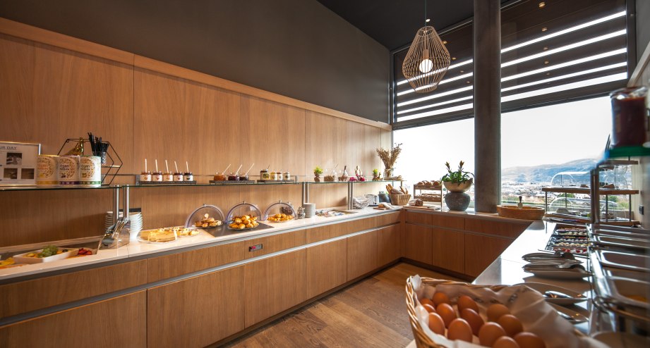 Frühstücksbuffet, © aDLERS Lifestyle-Hotel Innsbruck/Mike Rabensteiner