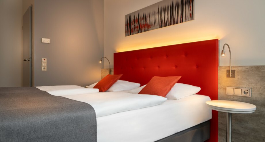 Doppelzimmer zur Tür, © Novum Management GmbH