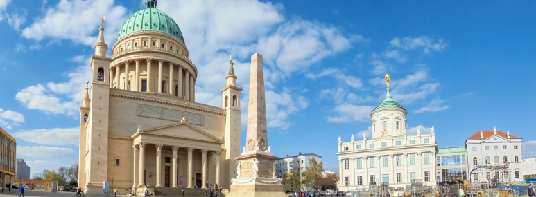 Nikolaikirche mit Altem Markt in Potsdam - BAHNHIT.DE, © getty, Foto: MissPassionPhotography