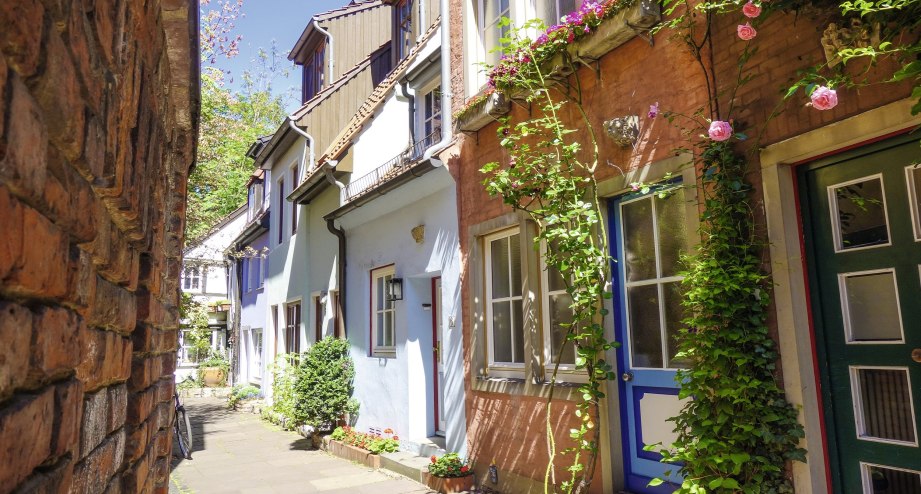 Das malerische Schnoorviertel in Bremen - BAHNHIT.DE, © Ingrid Krause / BTZ Bremer Touristik-Zentrale