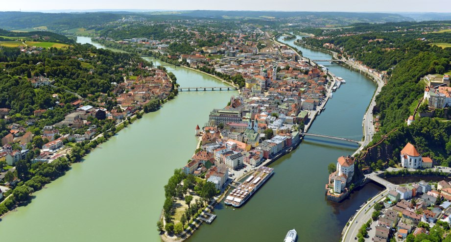 Das Drei-Flüsse-Eck bei Passau - BAHNHIT.DE, © Stadt Passau
